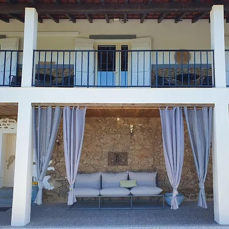 לינה וארוחת בוקר Casa D'oliveiral - Adults Only 3*